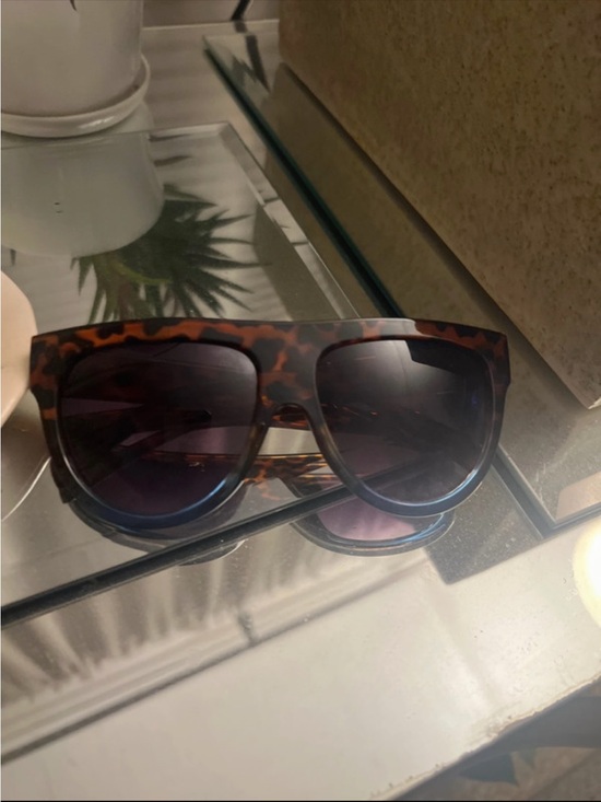 Accessories - Tortoiseshell Oversized Women’s Sunglasses - Brown
